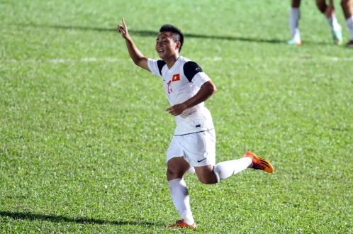 Tuan Tai dut diem quyet doan nang ty so len 2-1 hinh anh