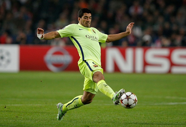 Pha bo lo kho tin cua Luis Suarez hinh anh