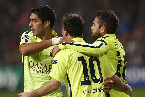 Ban thang cua Alba dua Barca vuot len hinh anh