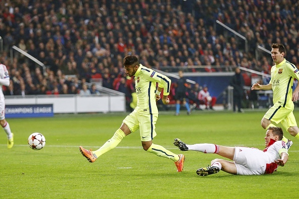 Neymar lap cong go hoa cho Barcelona hinh anh