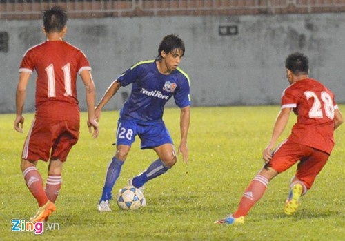 Video tran dau HAGL - Phu Yen hinh anh