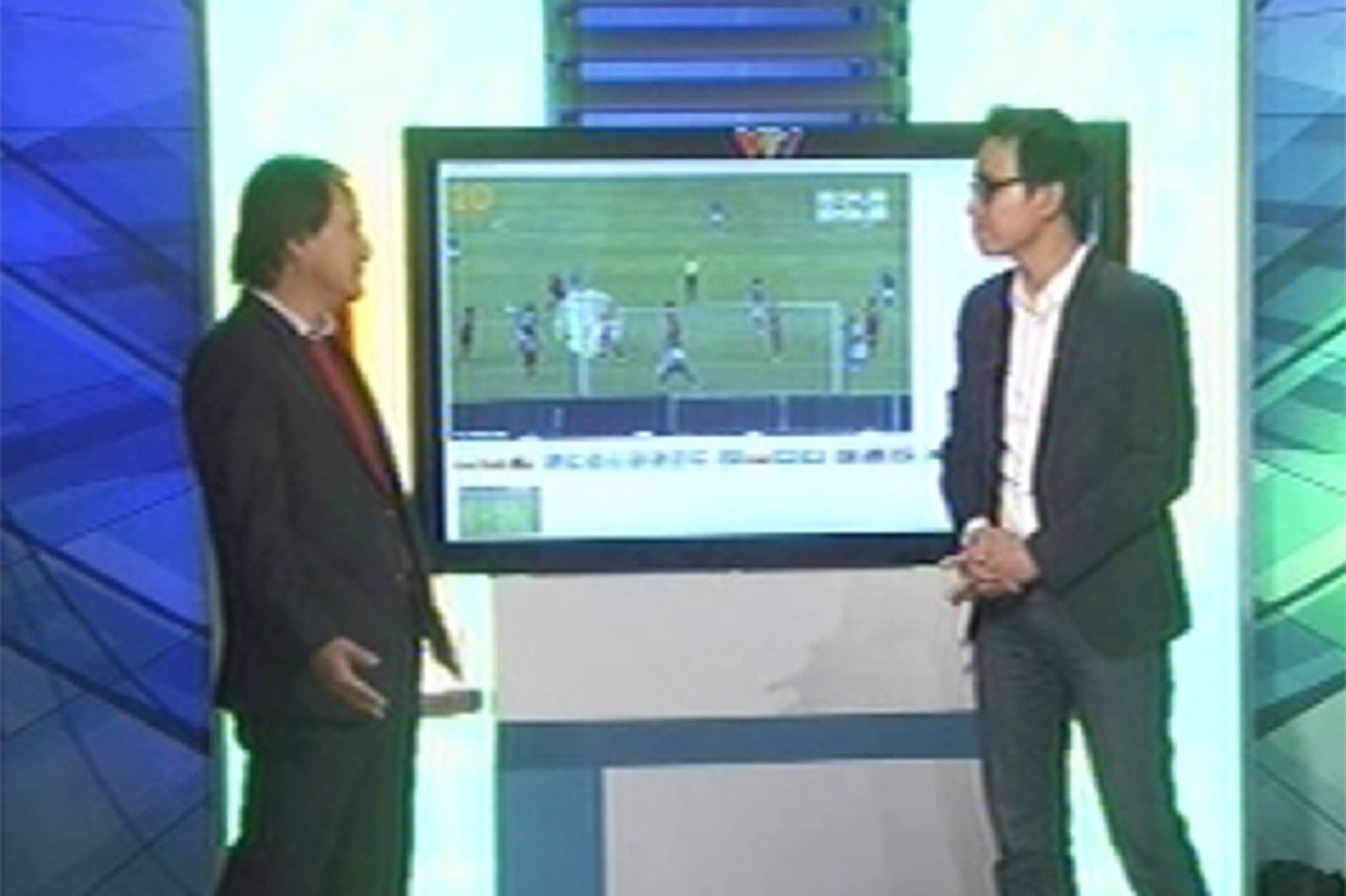 Phan tich tinh huong 11 m gay tranh cai cua tuyen Viet Nam hinh anh