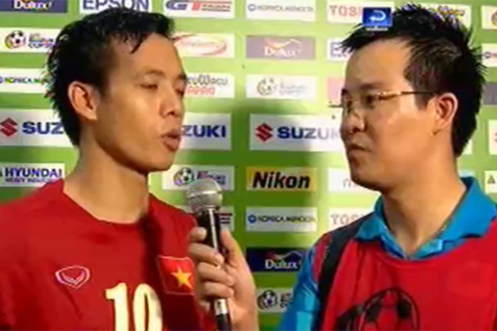 Van Quyet: 'Toan doi cam on khan gia da co vu het minh' hinh anh