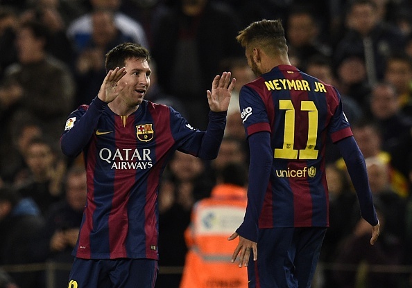 Messi hoan tat cu hattrick hinh anh