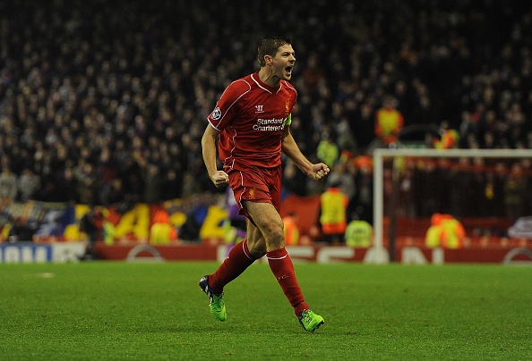 Gerrard, Ramsey ghi ban dep nhat loat tran dem qua hinh anh