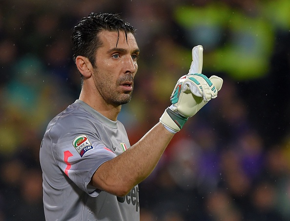 5 pha cuu thua xuat sac nhat tuan hinh anh