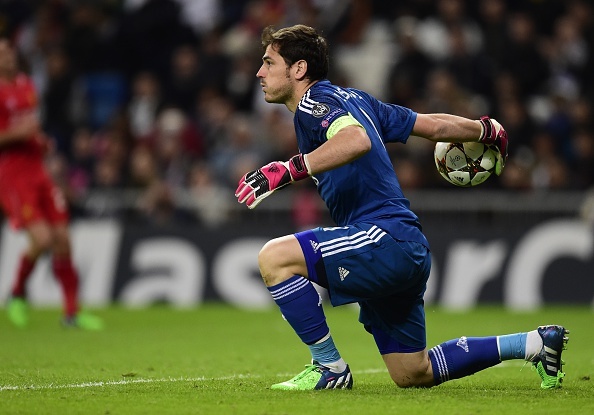 Nhung pha cuu thua hay nhat nam 2014 cua Iker Casillas hinh anh