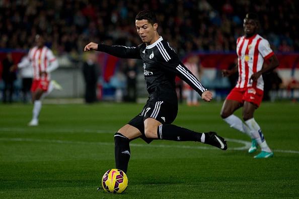 Man trinh dien cua Ronaldo truoc Almeria hinh anh