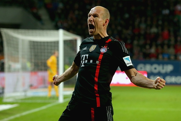 Augsburg 0-4 Bayern Munich: Cu dup sieu pham cua Robben hinh anh