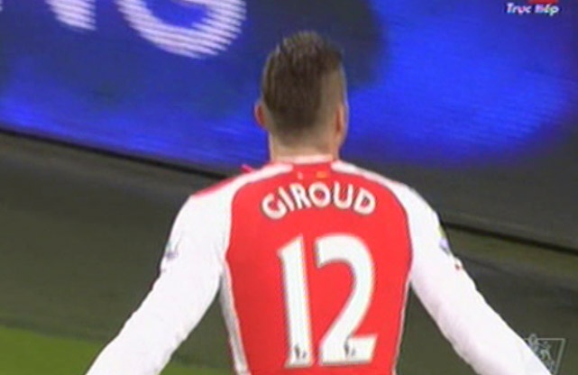 Giroud bat cao danh dau mo ty so cho Arsenal hinh anh