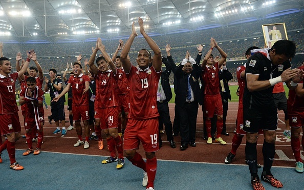 Giay phut dang quang ngoi vo dich cua Thai Lan hinh anh