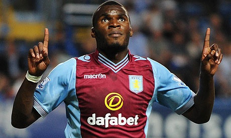 Pha cua long tuyet dep cua Benteke vao luoi M.U hinh anh