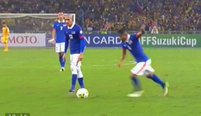 Sieu pham da phat cua doi truong Malaysia hinh anh