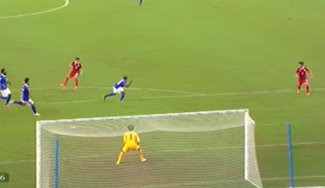 Ban thang giup Thai Lan dinh doat tran dau hinh anh