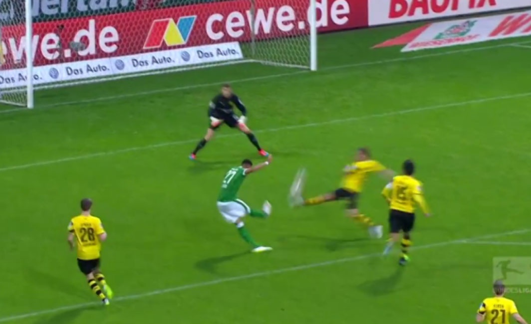 Ban thang dep nhat vong 17 Bundesliga hinh anh