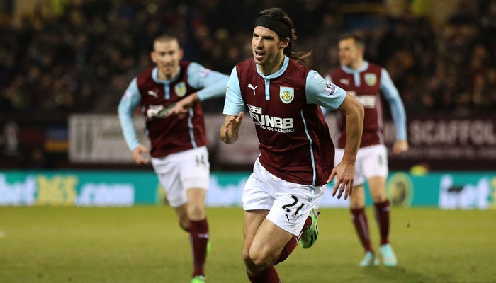 Ban thua bat ngo cua Man City hinh anh