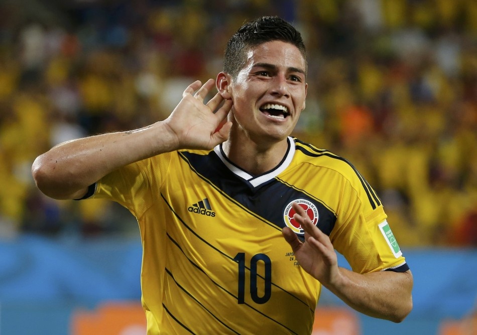 Nhung pha bong dang cap cua James Rodriguez nam 2014 hinh anh