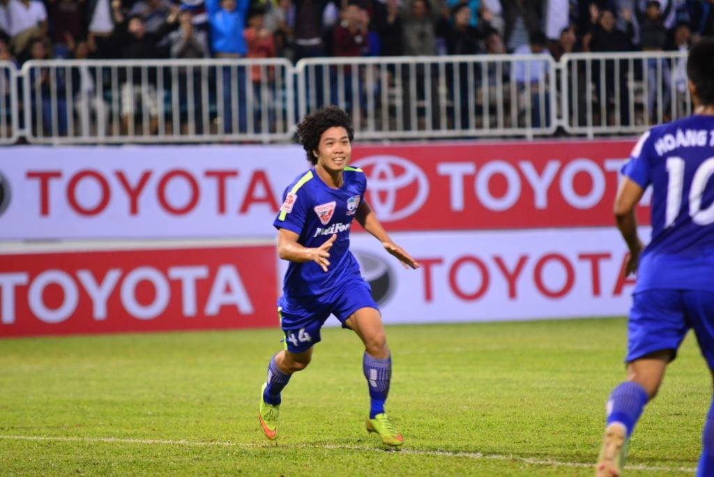 Highlights: HAGL 4-2 Khanh Hoa hinh anh