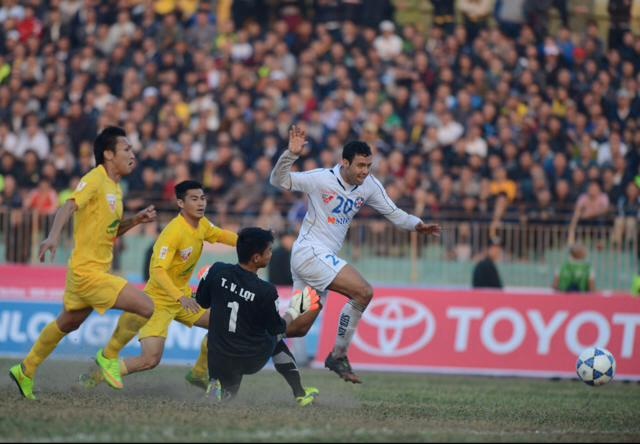 Highlights: Thanh Hoa 2-1 SHB Da Nang hinh anh