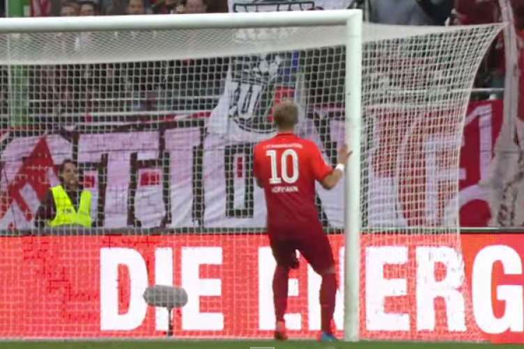 Pha bo lo khong tuong nhat luot di Bundesliga hinh anh