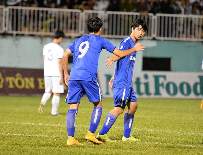 Video toan bo tran dau Dong Tam Long An - Hoang Anh Gia Lai hinh anh