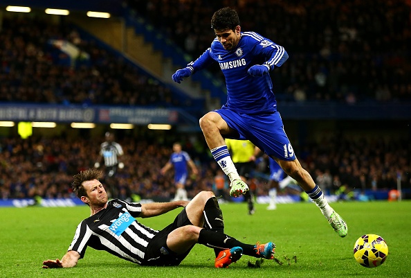 Nhung pha lam xiec vong 21 Ngoai hang Anh hinh anh