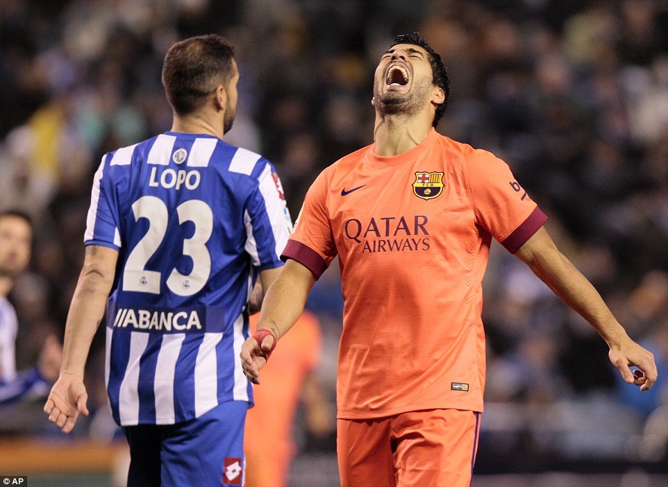 4 pha bo lo cua Luis Suarez hinh anh