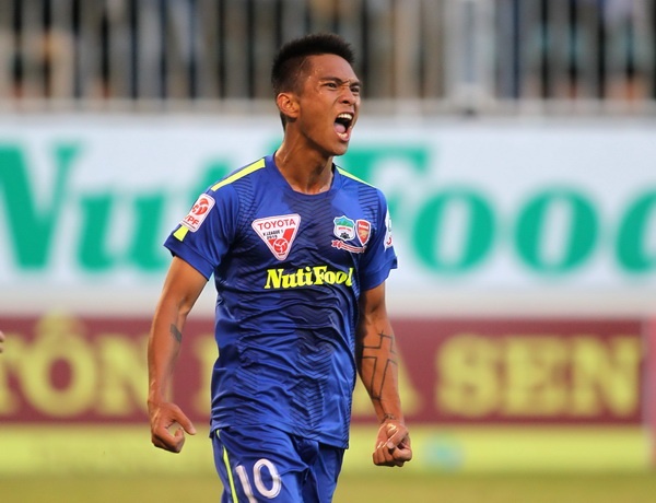 Hoang Thien dut diem rut ngan ty so cho HAGL hinh anh