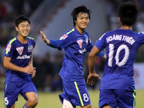 Pha dut diem trung cot doc cua Tuan Anh hinh anh