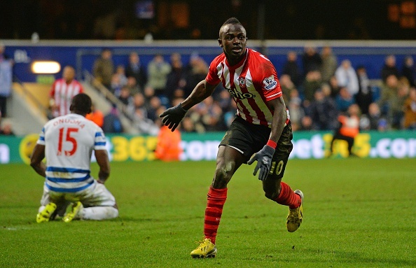 Ban thang phut bu gio giup Southampton tam thoi vuot qua M.U hinh anh