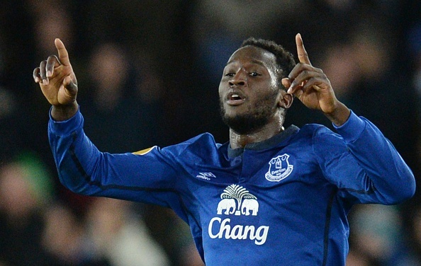 Lukaku lap cu dup, Everton de bep Young Boys hinh anh