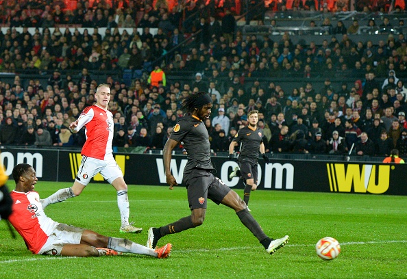 Gervinho toa sang giup AS Roma vuot qua Feyenoord hinh anh