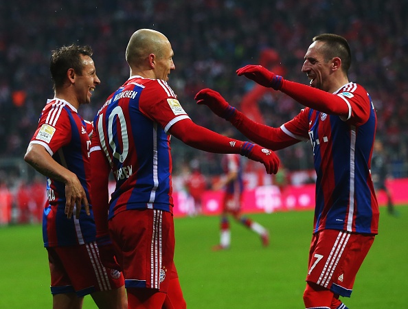 Robben, Ribery dua nhau lap cong giup Bayern thang dam hinh anh