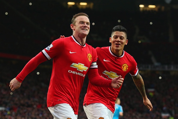 Rooney tiep tuc thang hoa voi cu dup hinh anh