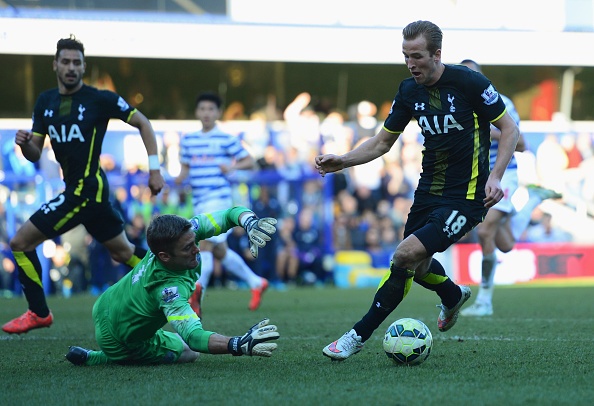 Man trinh dien choi sang cua 'Bale moi' truoc QPR hinh anh