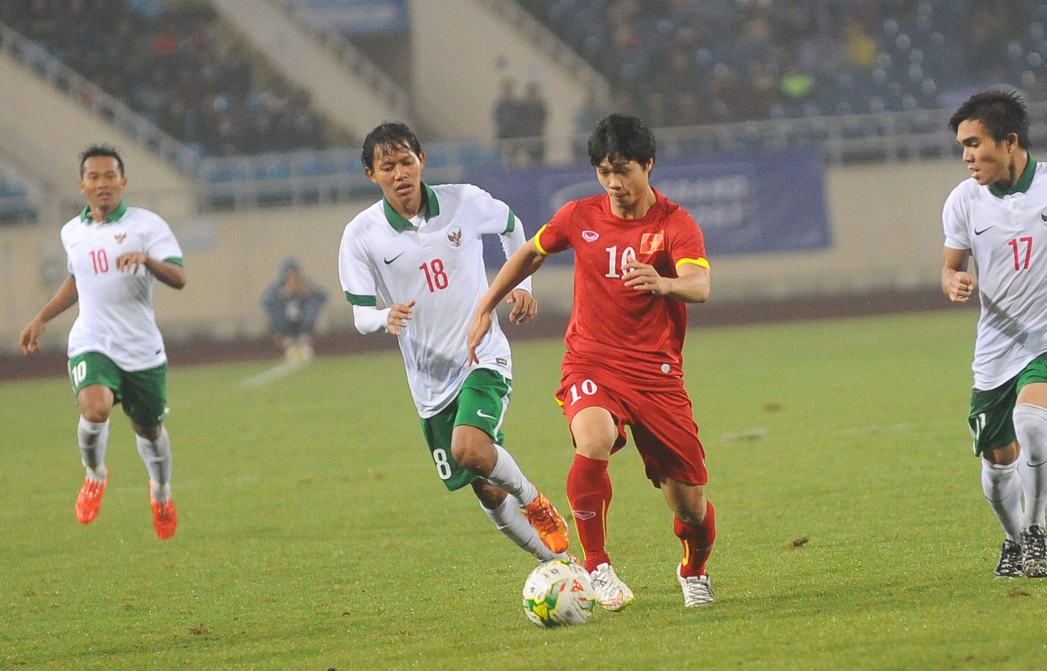 Video tran giao huu Olympic Viet Nam - Olympic Indonesia hinh anh