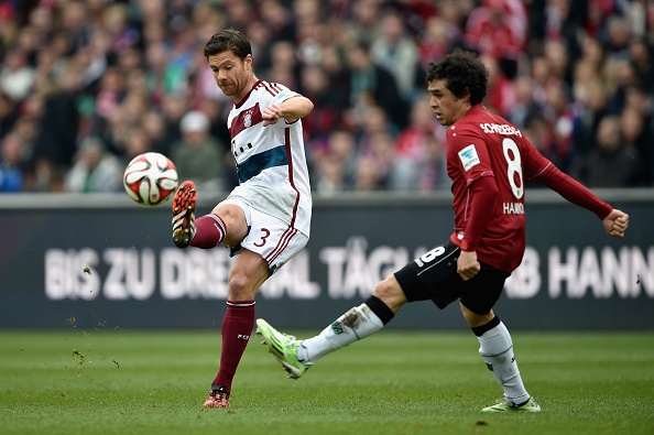 Sieu pham cua Alonso an tuong nhat vong 24 Bundesliga hinh anh