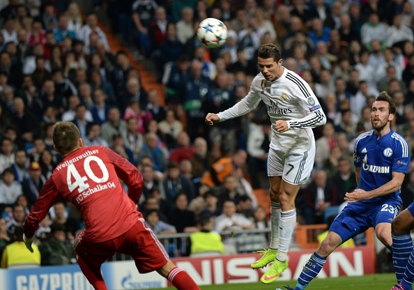 Man trinh dien cua Ronaldo trong ngay pha ky luc cua Messi hinh anh