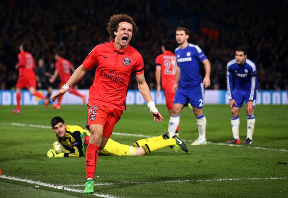 Pha danh dau dung manh cua David Luiz vao luoi Chelsea hinh anh