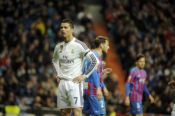 Hai pha bo lo muoi muoi cua Ronaldo hinh anh