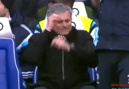 Mourinho phan ung hai huoc sau pha bo lo cua hoc tro hinh anh