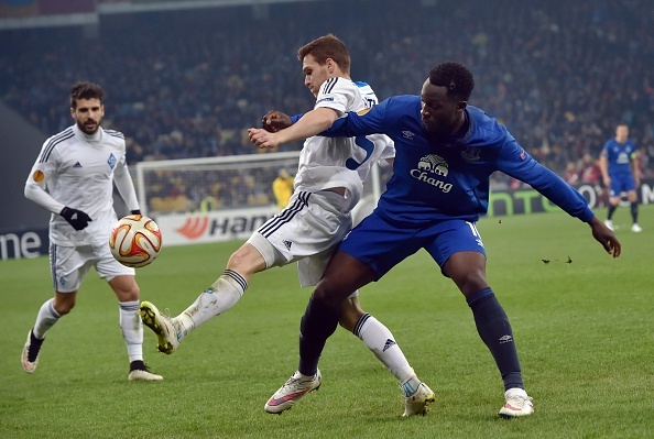 Video tran Everton thua soc Dynamo Kyiv hinh anh