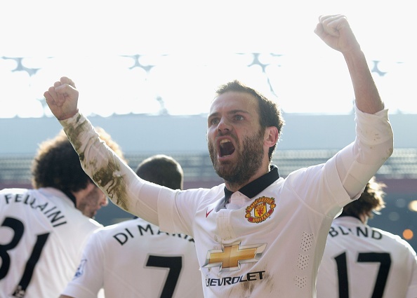 Pha nga ban den cua Juan Mata dep nhat vong 30 NH Anh hinh anh