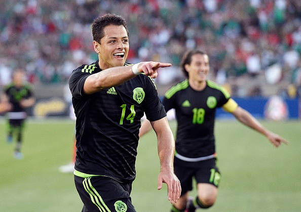 Javier Hernandez giup Mexico danh bai Ecuador hinh anh
