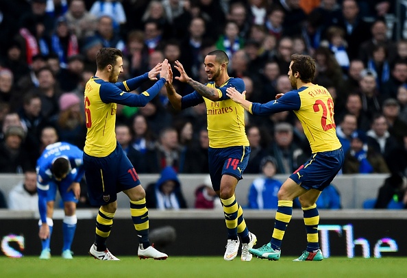 Ramsey lap cong mo ty so cho Arsenal hinh anh