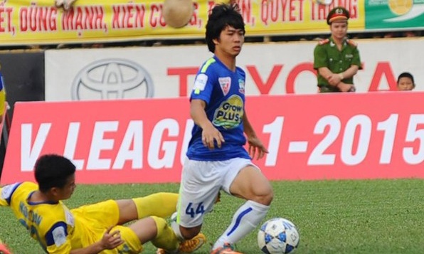 Chien thang 2-0 cua SLNA truoc HAGL hinh anh