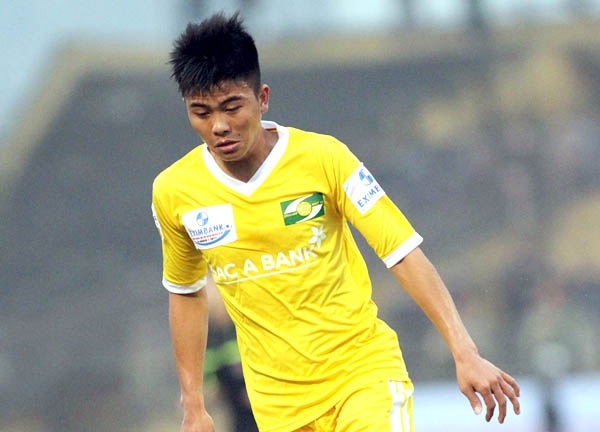 Manh Hung bat ngo mo ty so cho Song Lam Nghe An hinh anh