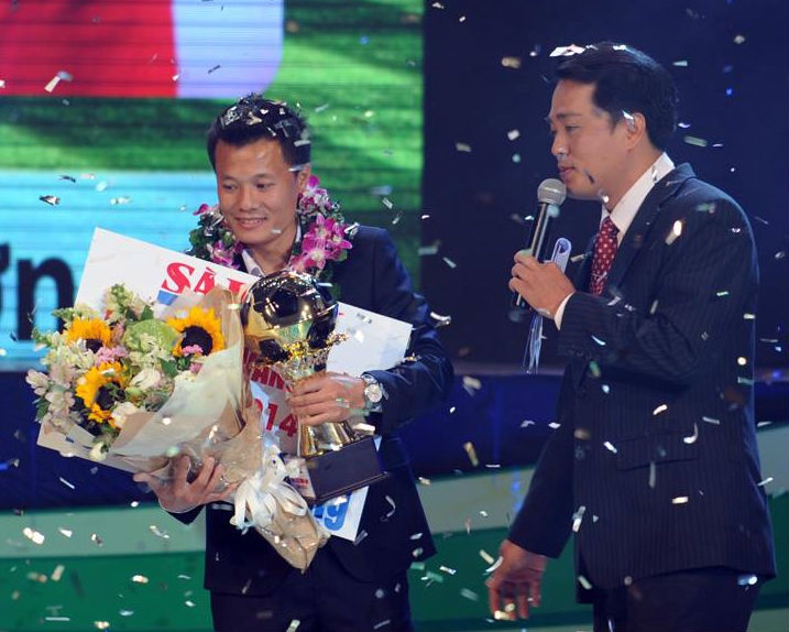 Thanh Luong hanh phuc khi nhan Qua bong vang hinh anh