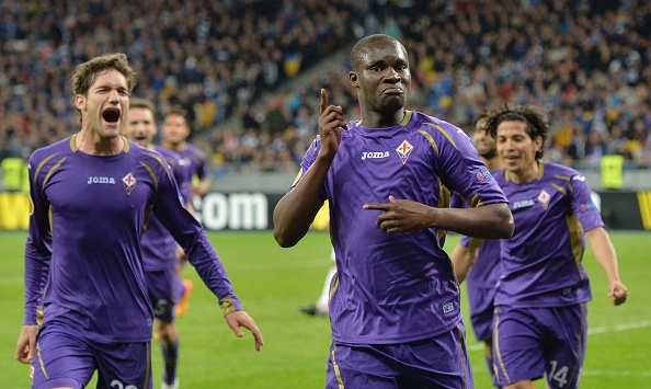 Fiorentina co tran hoa 1-1 nho ban thang o phut bu gio hinh anh