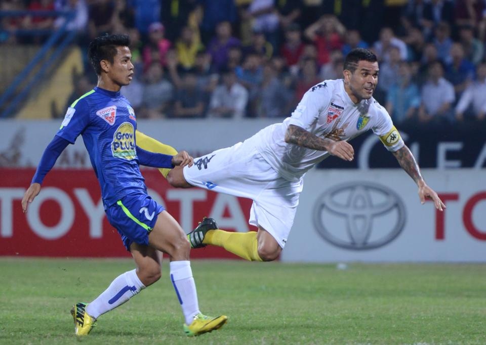 Ban thang cua Gonzalo vao luoi Hoang Anh Gia Lai hinh anh